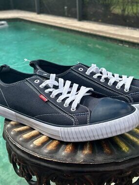 Levi's Men's Navy and White Sneakers – Size 13 - New